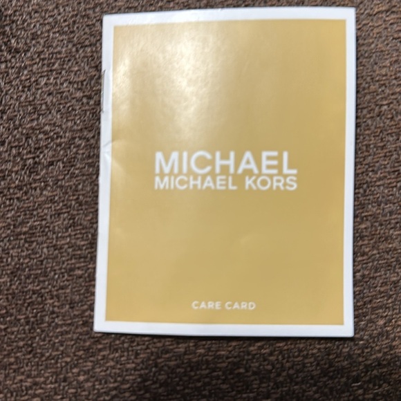 Michael Kors Addison Large Pebbled Leather Tote NWT - Picture 2 of 15